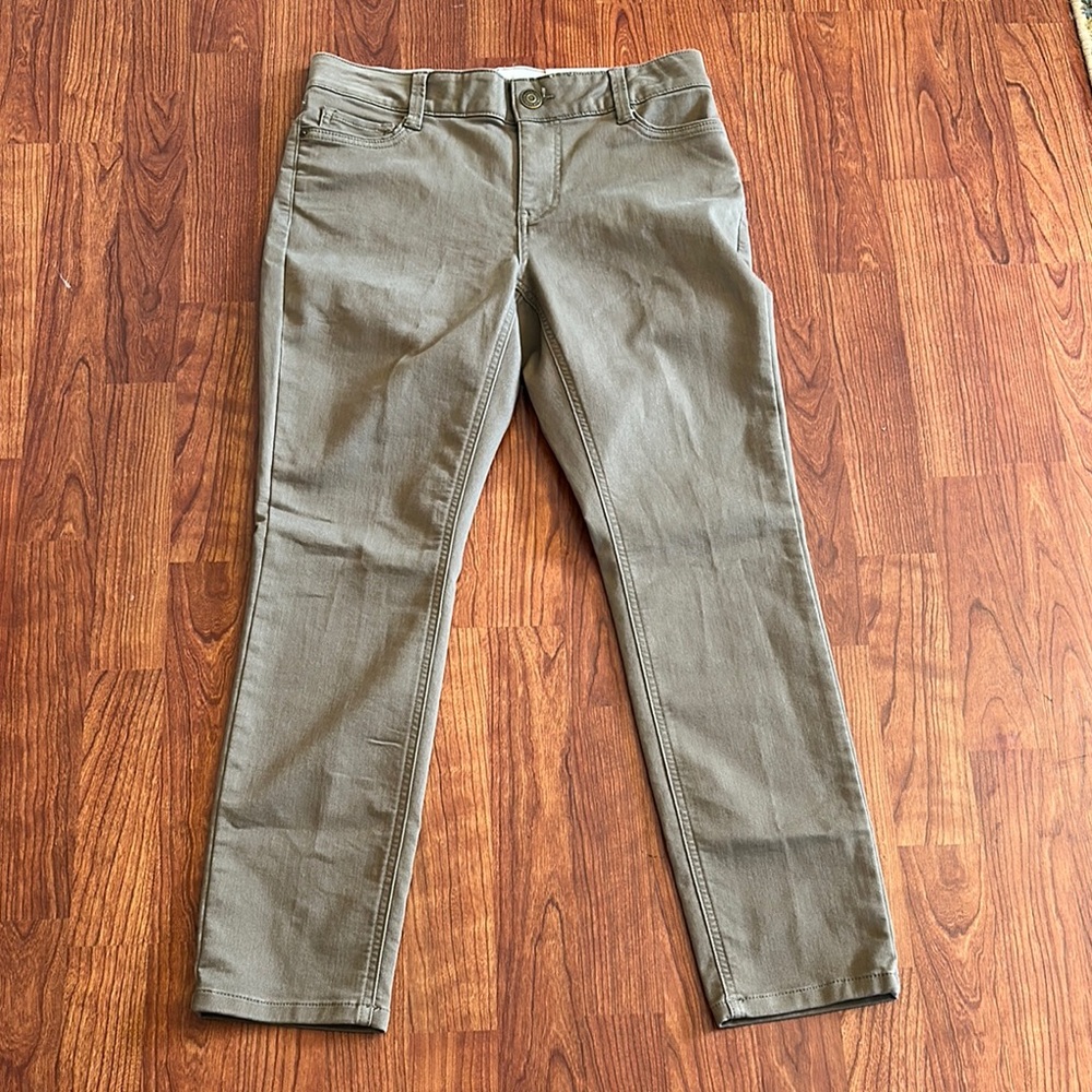 Liz Claiborne Sara Slim Leg Mid rise Pants size 6P